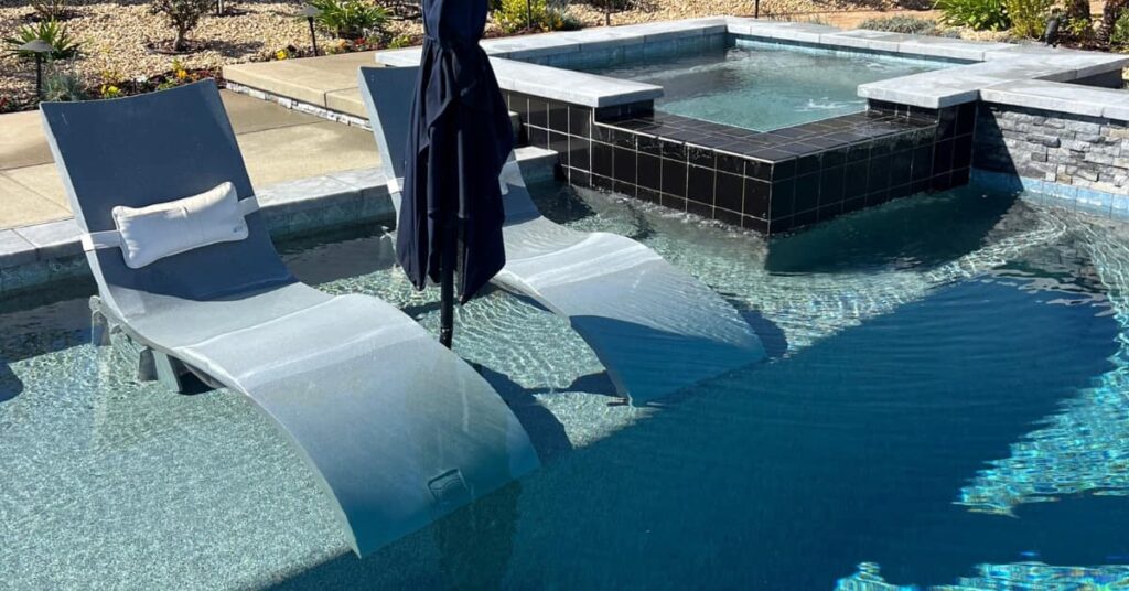 spa, baja shelf with umbrella and ledge loungers, concept of Baja Shelfs for southern california living