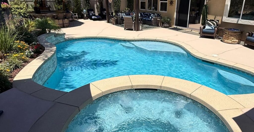 freeform pool and spa, Yucaipa Ca pool construction
