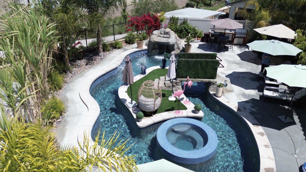 custom pool construction